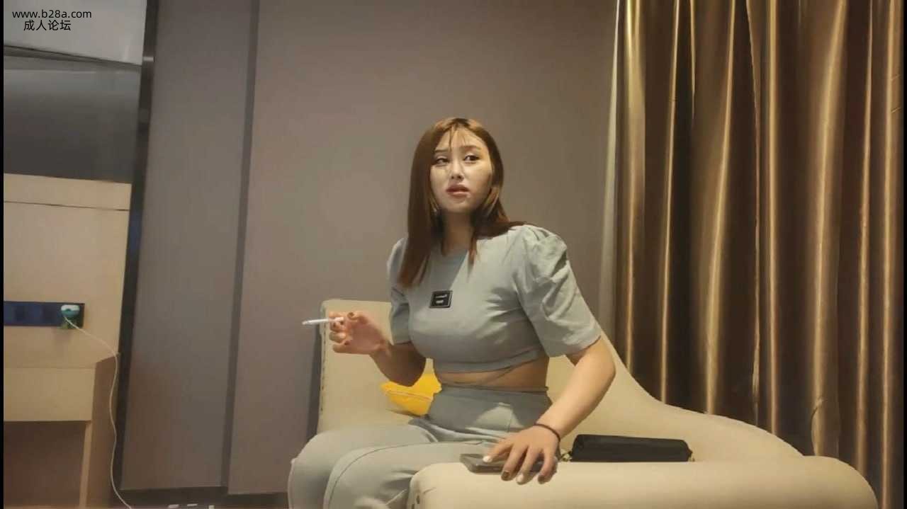 ❤️步宾寻花 大胸外围，高跟裸体掰穴，小伙艳福不浅，后入啪啪乳浪翻滚❤️.jpg