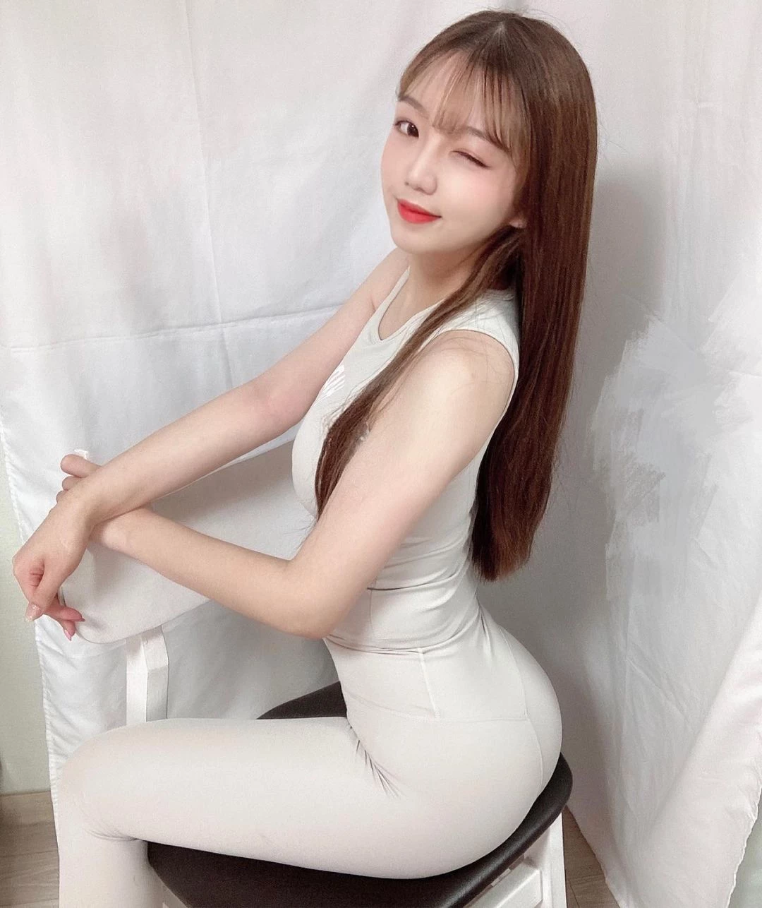 31999829.avif.jpg