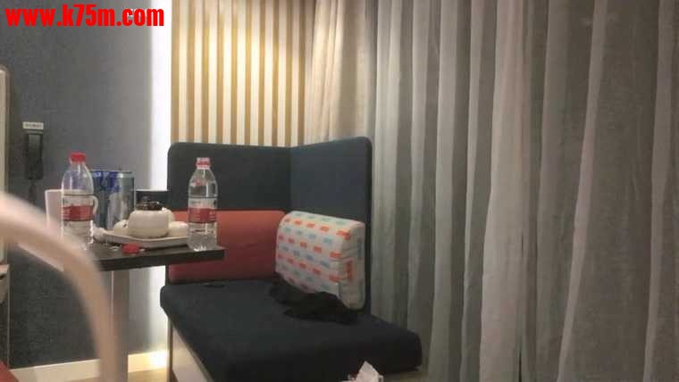 ❤️❤️人妻约到酒店看着那柔柔又骚骚的肉体 立马情欲沸腾，揉捏亲吻爱抚 尽情抽插骑乘❤️.jpg