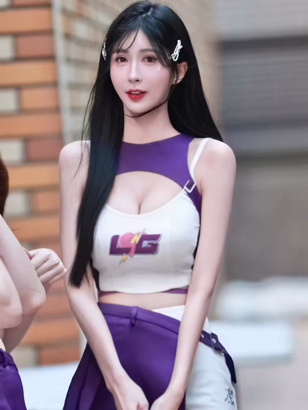 32313592.avif.jpg