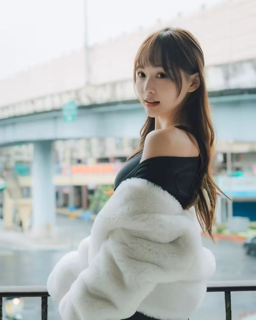 32327284.avif.jpg