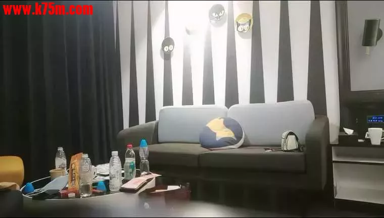 ❤️约人妻，深喉口交活不错，调情腿猛操舒服高潮❤️.webp