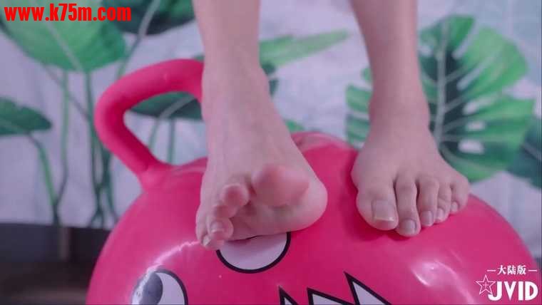 ❤️★★台湾网红模特女神 Haruka芸希 最高峰女教练❤️360度观察芸希裸体运动❤️.jpg