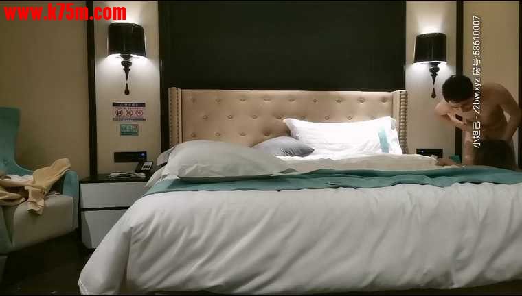 ❤️兼职丰满妹子 口交上位骑乘后人猛操呻吟❤️.jpg