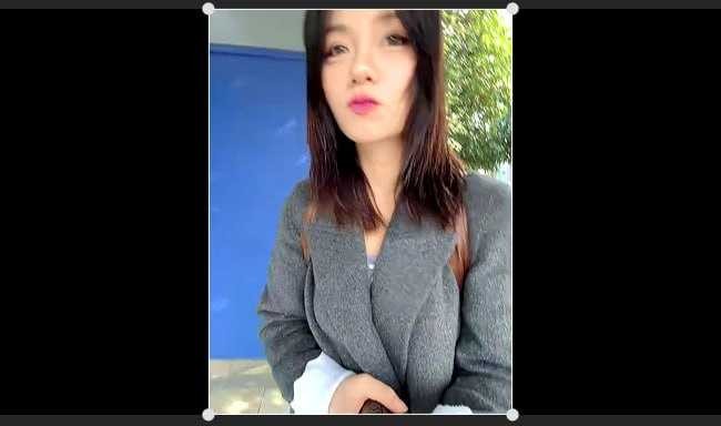 反差骚母狗Asia-GoodLuck 户外极限大胆露出 逼塞跳蛋户外露出自慰.jpg