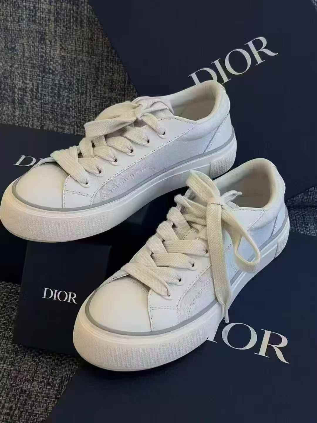 由手机上传