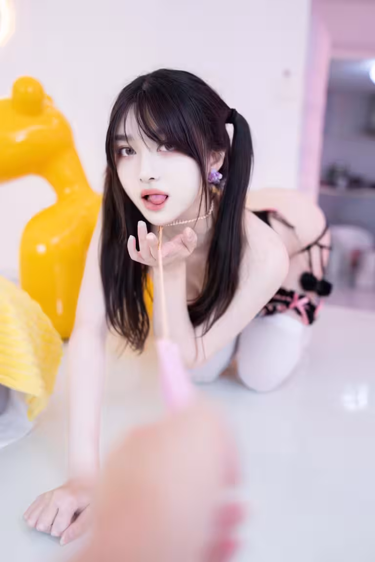 32392558.avif.jpg