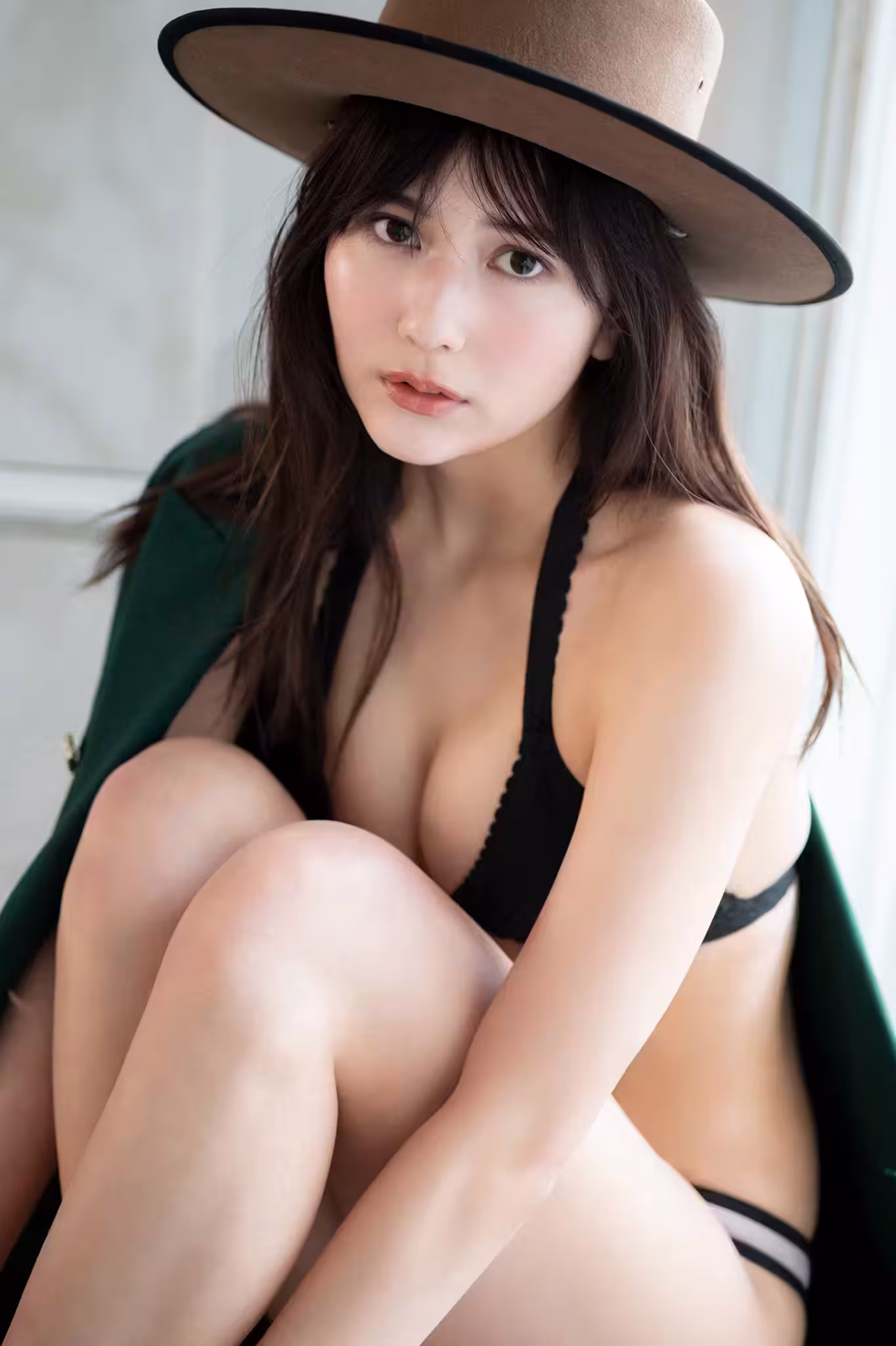 32322610.avif.jpg