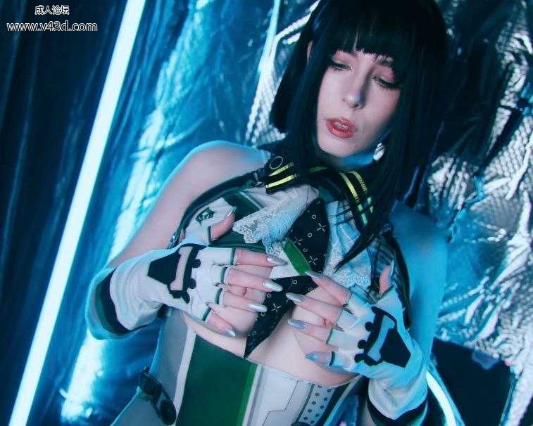 俄罗斯女神MollyRedWolf 化身剑星夏娃，隔板肉洞深喉吞吐，精华射满脸部.jpg
