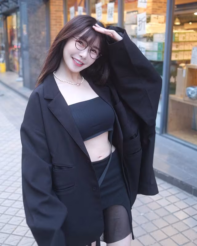 32877403.avif.jpg