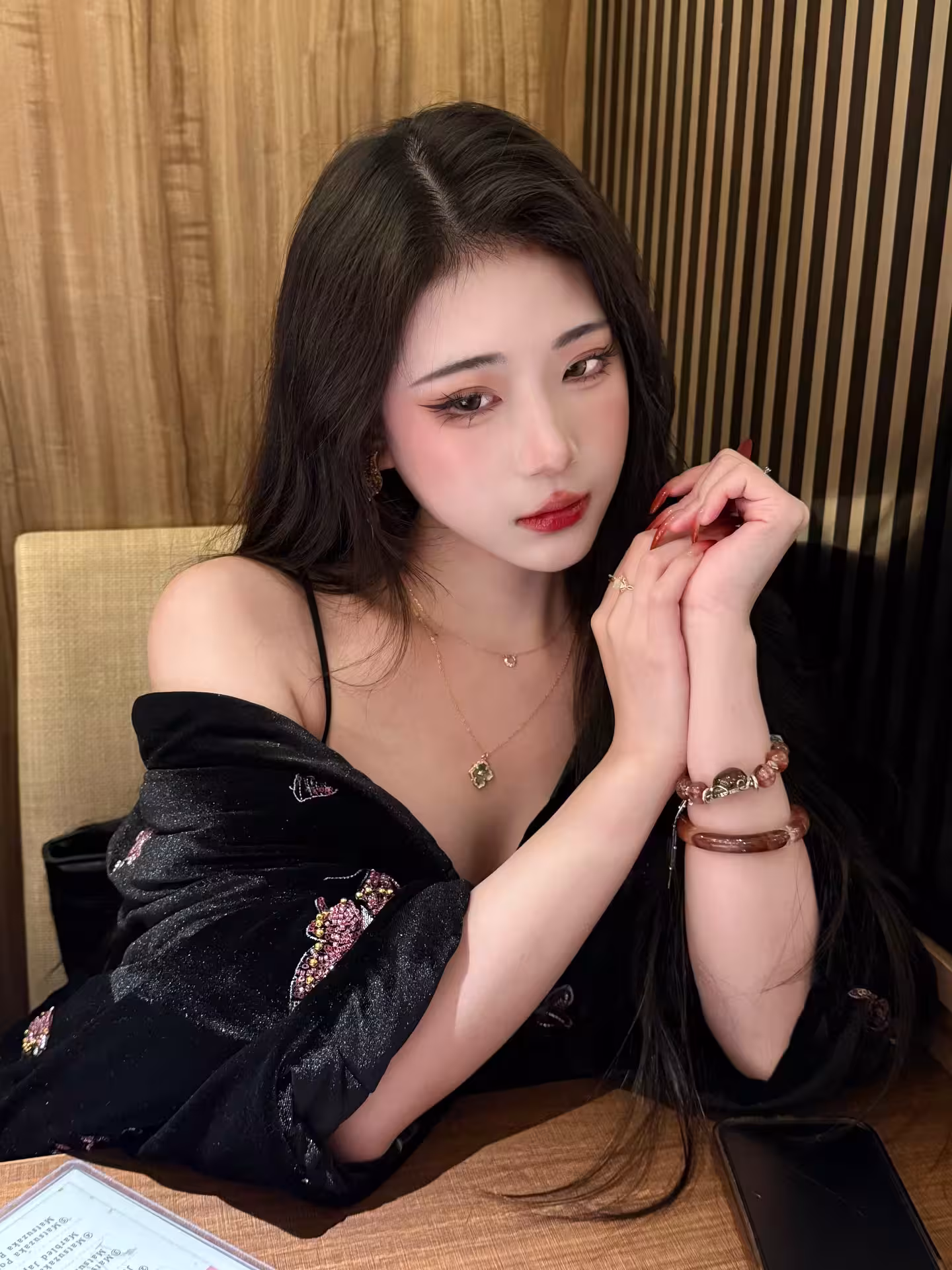 32838642.avif.jpg