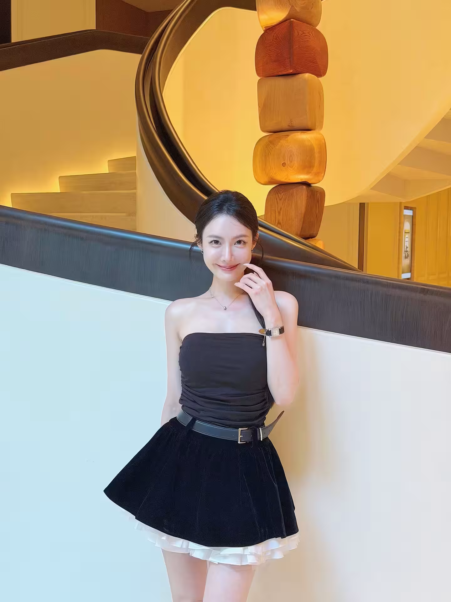 32808061.avif.jpg