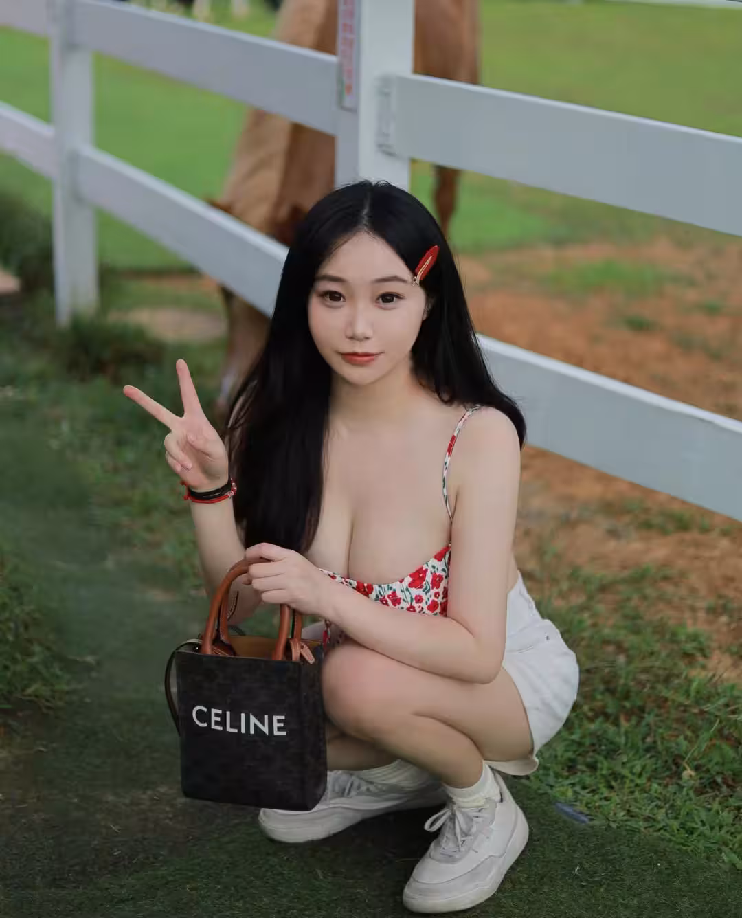 32808074.avif.jpg