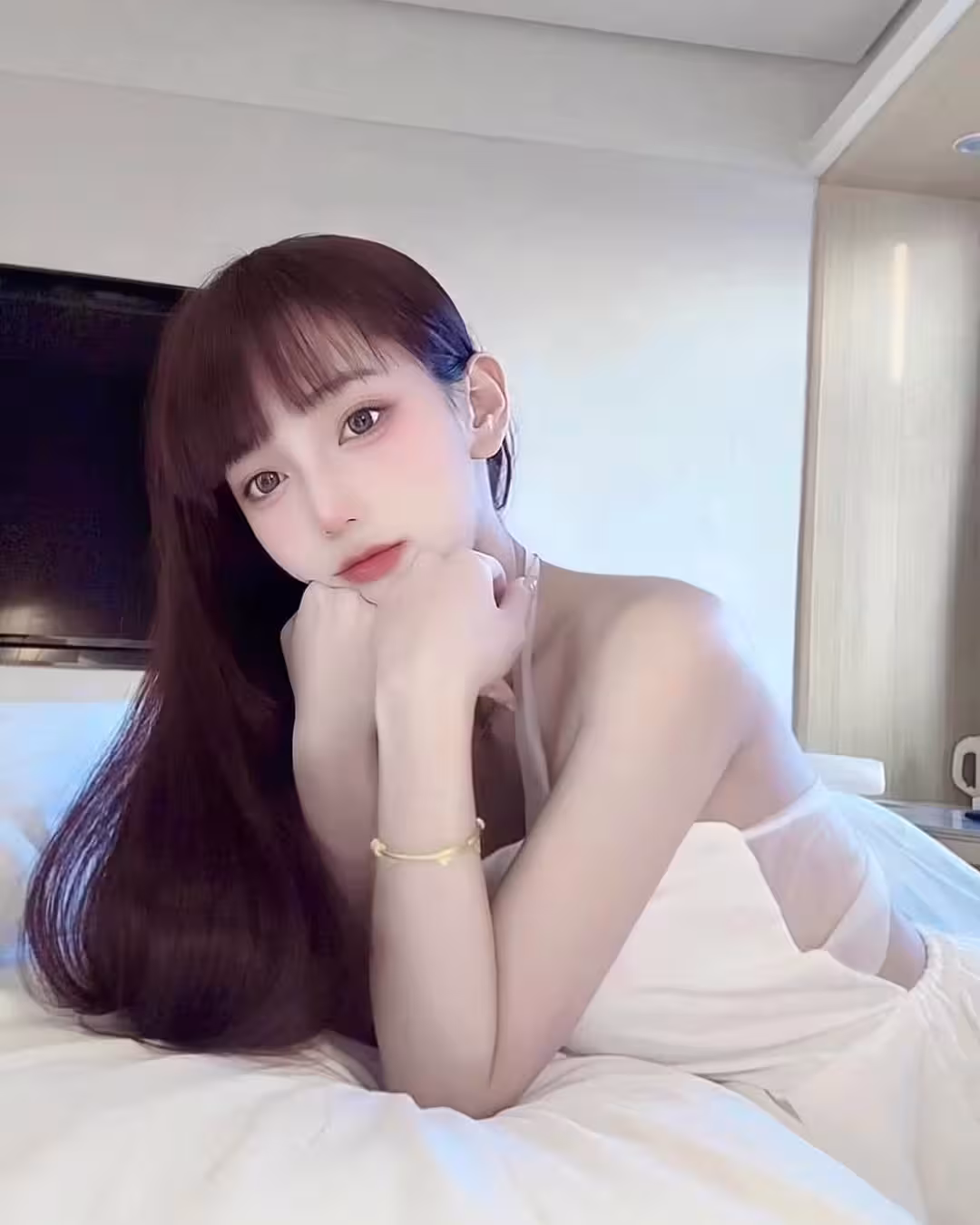 32810519.avif.jpg