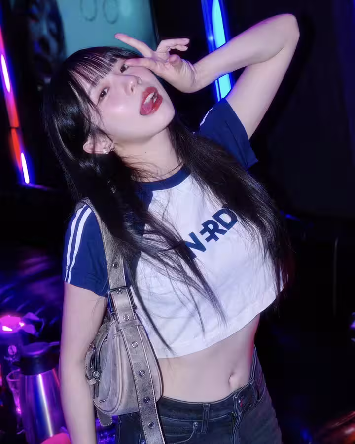 32810438.avif.jpg