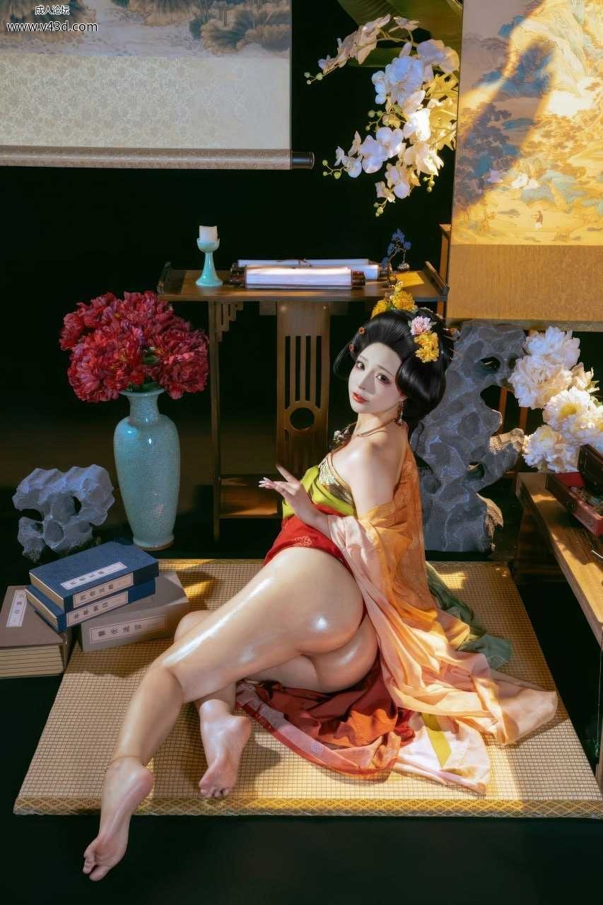 【宅男集体破防！ 玉汇 国风COS 极品身姿解锁高能姿势 史诗级画面看呆全网】.jpg