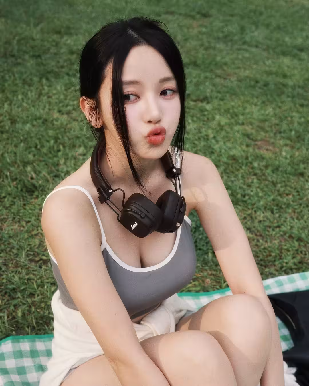 32811460.avif.jpg