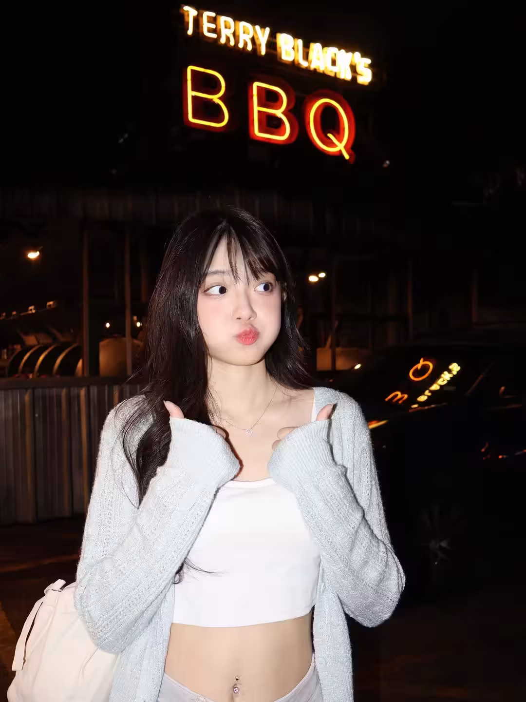 32810799.avif.jpg