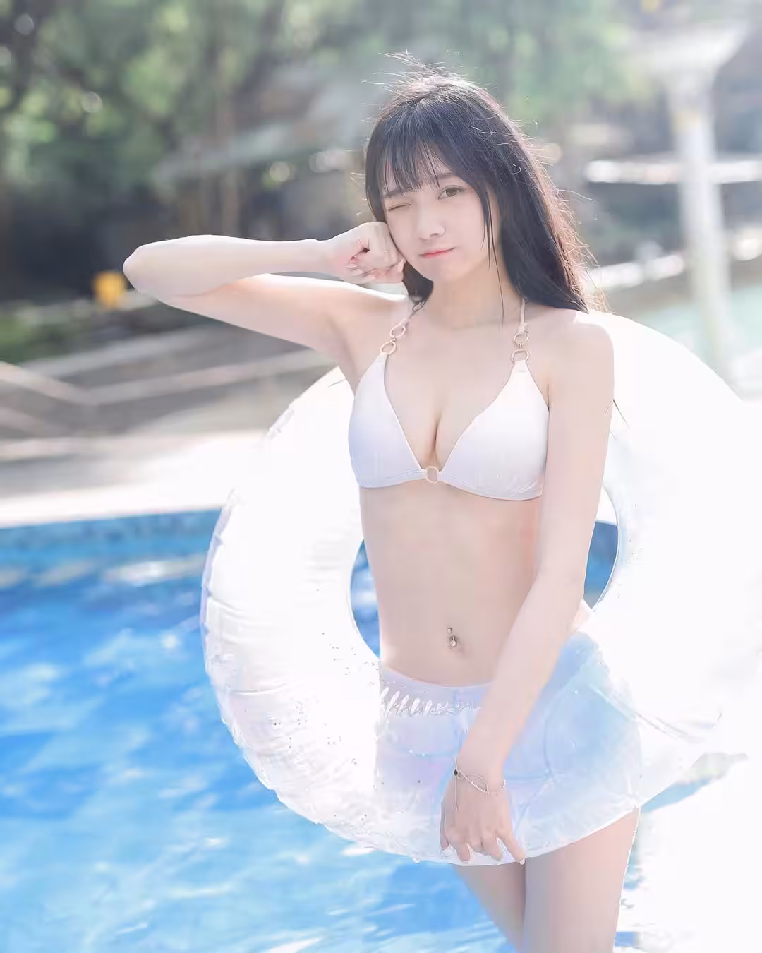 32810804.avif.jpg