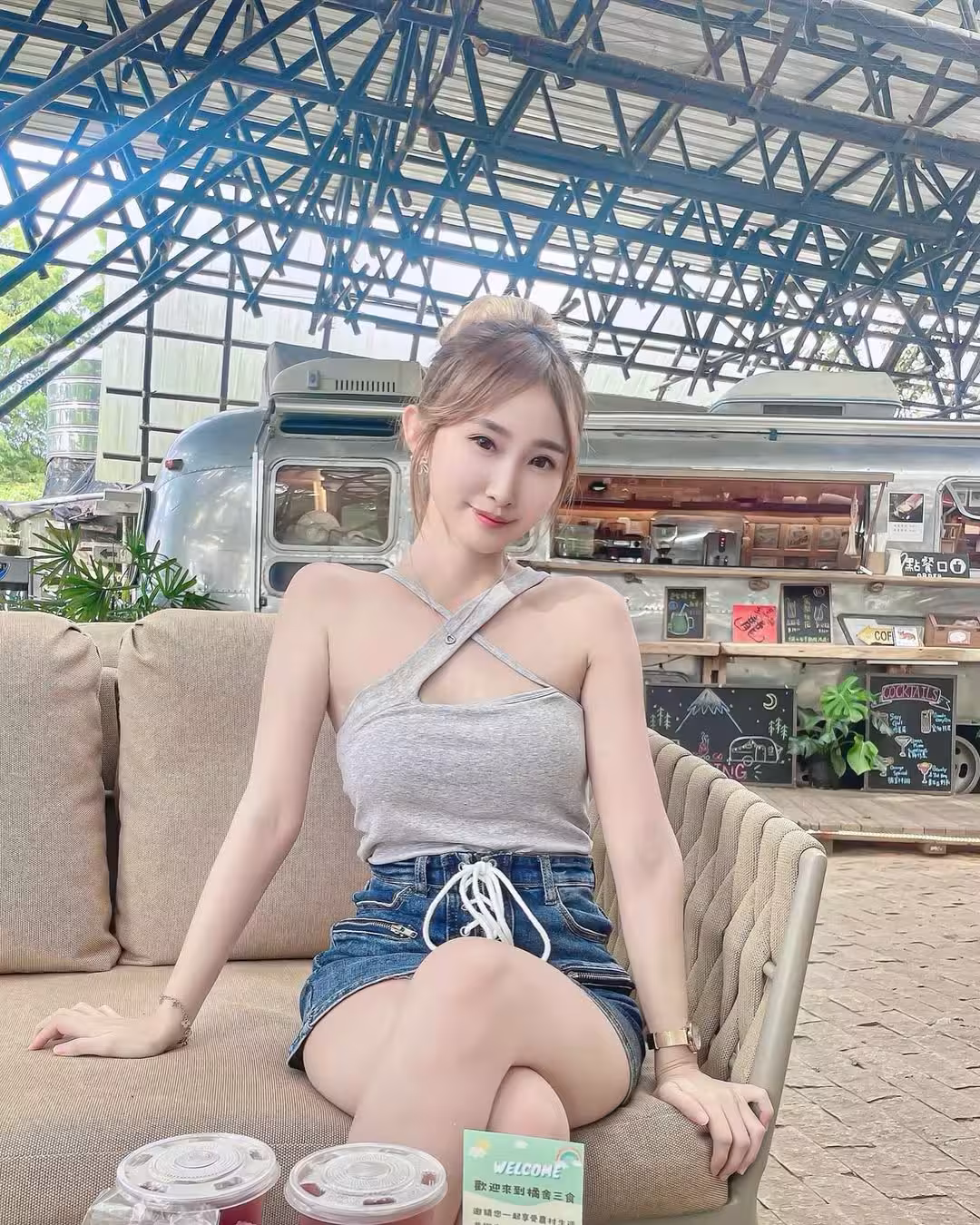 32811533.avif.jpg