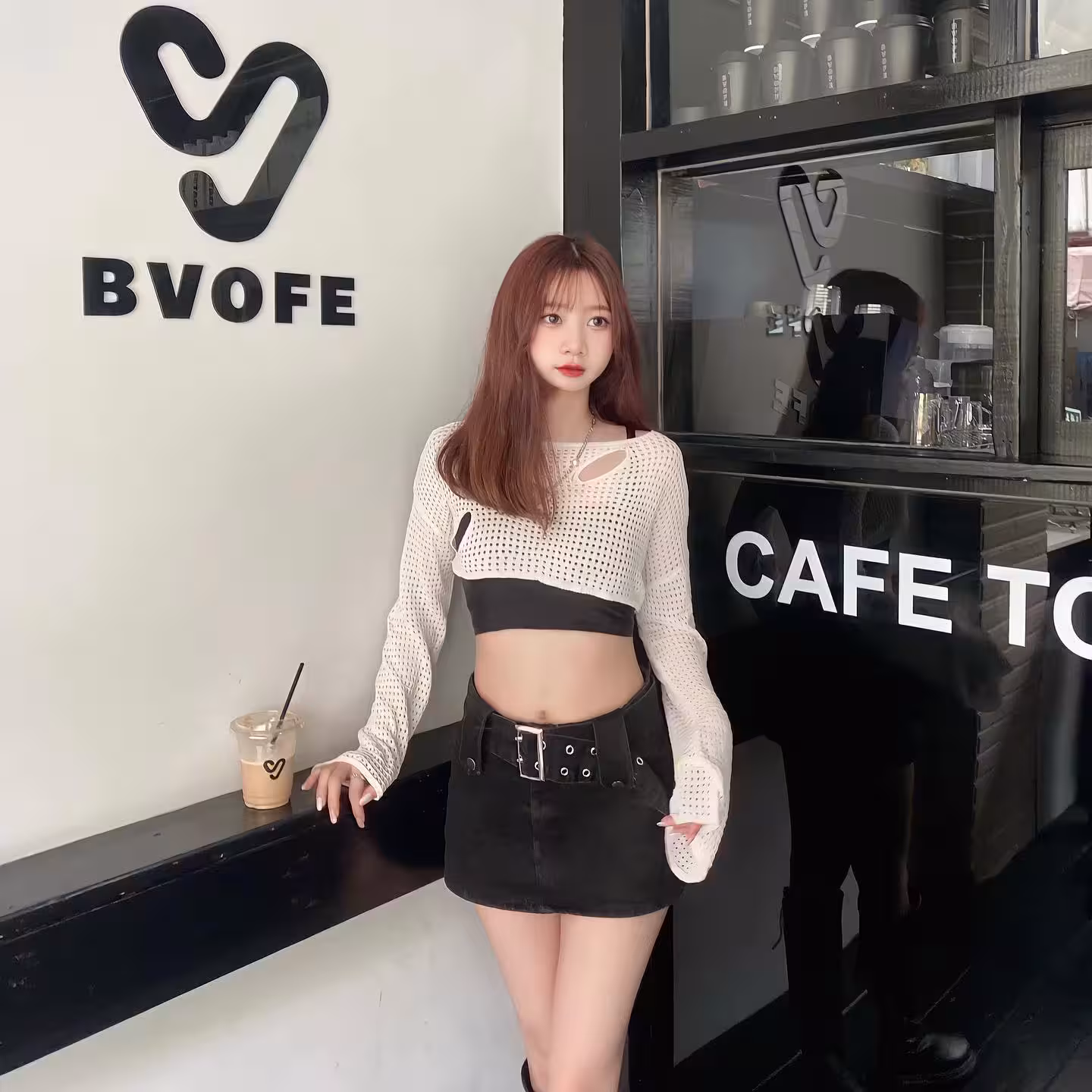 32443725.avif.jpg