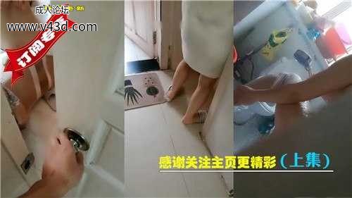★妈妈在做饭，撕破丝袜按在床上就操！.jpg