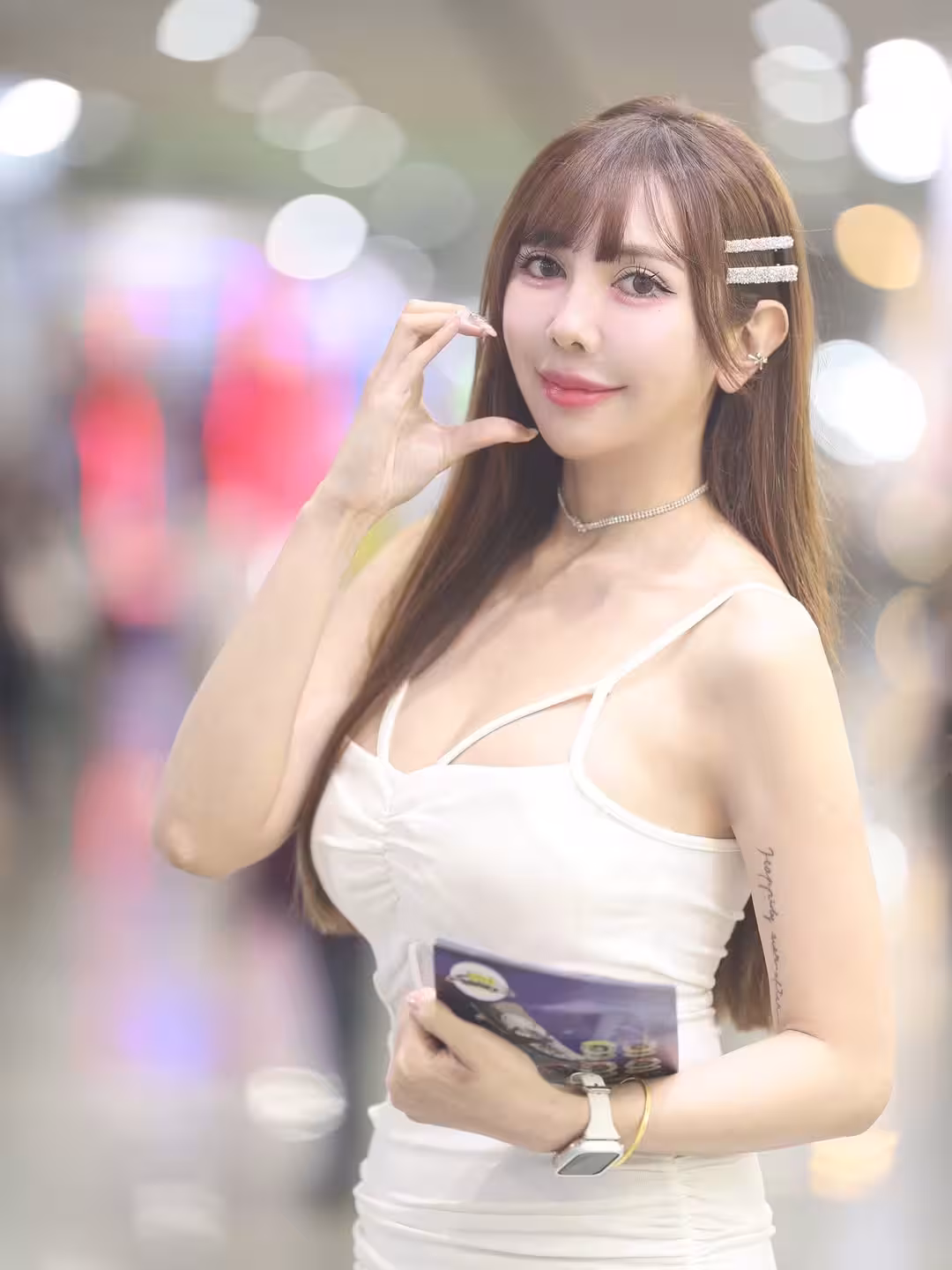 32412431.avif.jpg