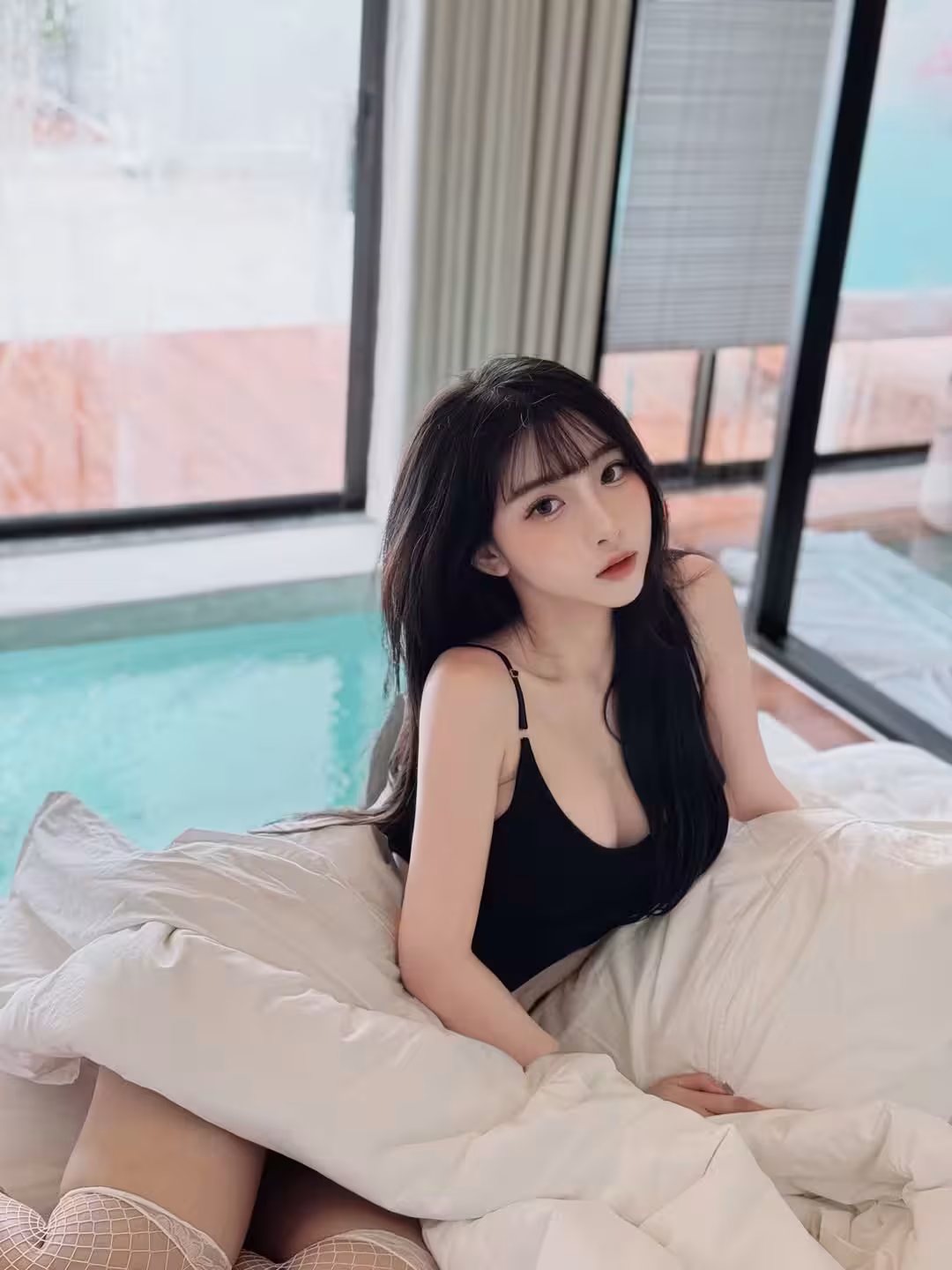 32412075.avif.jpg