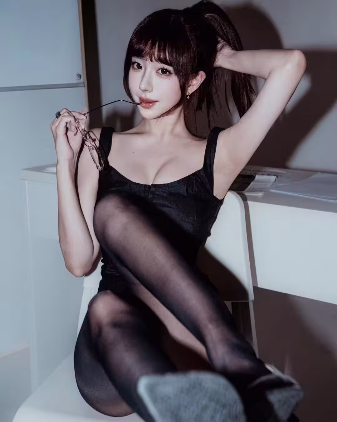 32412182.avif.jpg