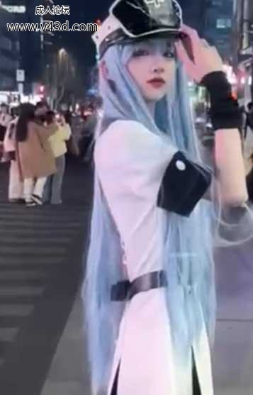 【藤原yuki 抖音482万粉丝 网红coser再爆线下猛料 表面女神私下外围女 激情约啪后入爆.jpg