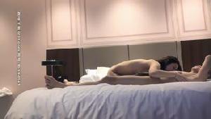 高颜值性感大长腿妹子，舔奶摸逼69口交骑脸舔弄，抽插猛操呻吟娇喘诱