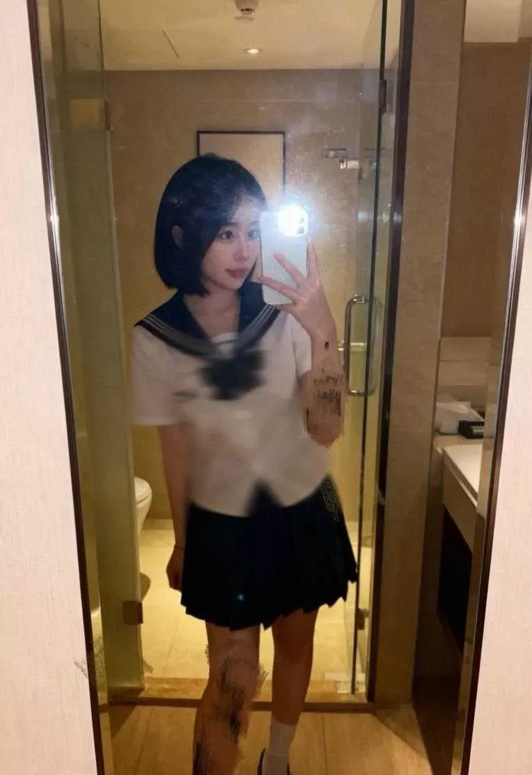 [反差曝光]郑州体育生 铁枪 与考研咯咯哒 夏恩 爱恋反目成仇 性爱视频全网曝光4.webp