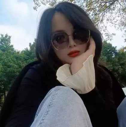 广州巨乳人妻 范丽娟 穿情趣衣被无套内射 这大奶子太犯规了4.webp