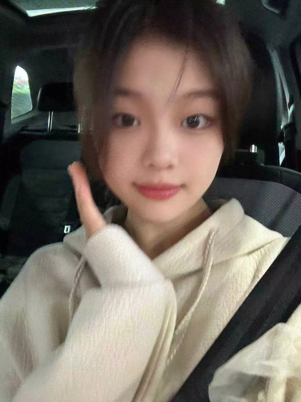 【前任曝光 四川23岁女友陈雪瑶私密性爱视频合辑 雪白极品身材乖乖女私下奶子又软又甜】4.webp