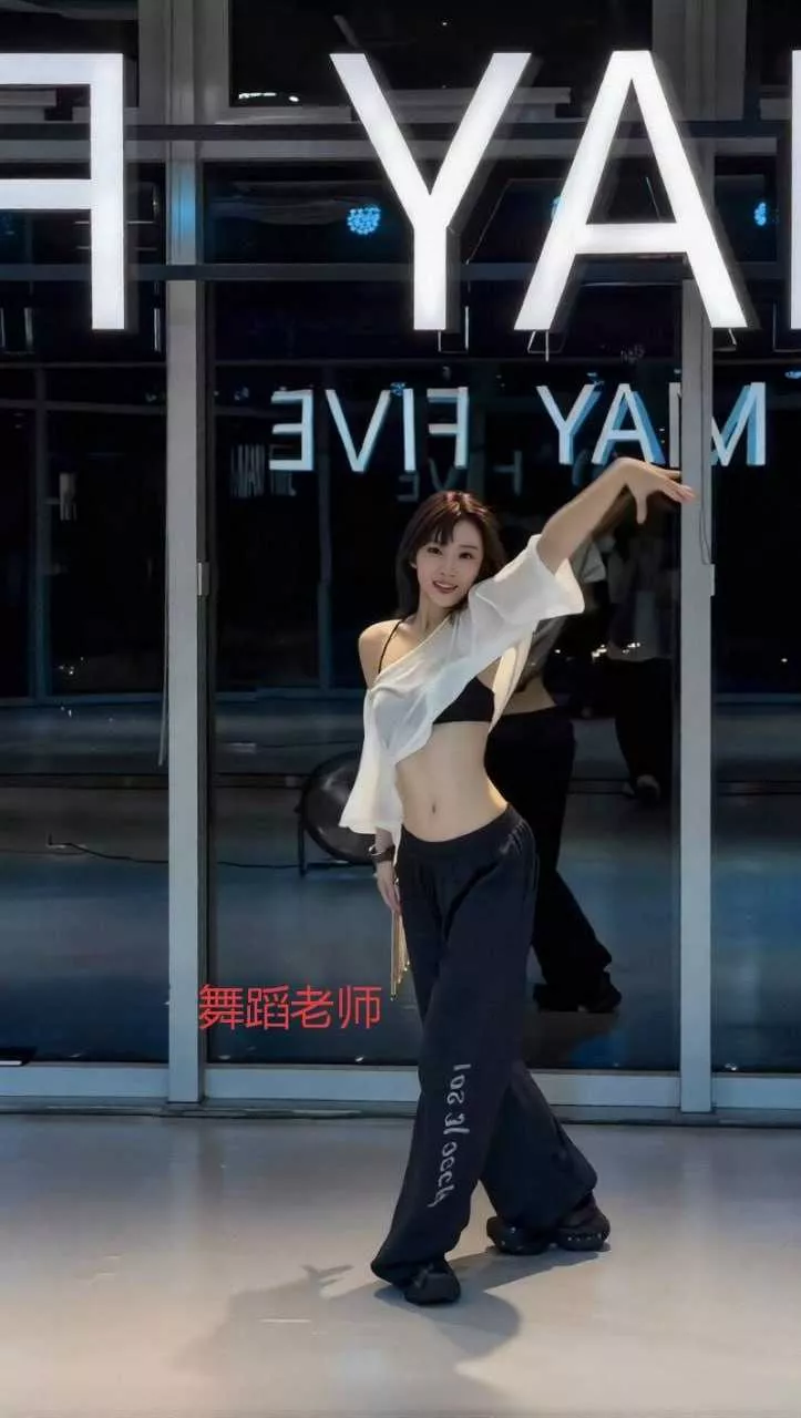 【抖音百万粉网红兼短剧演员胡诗桐（女同）视频】曝料前女友“校草”出轨多人 欺骗感.webp