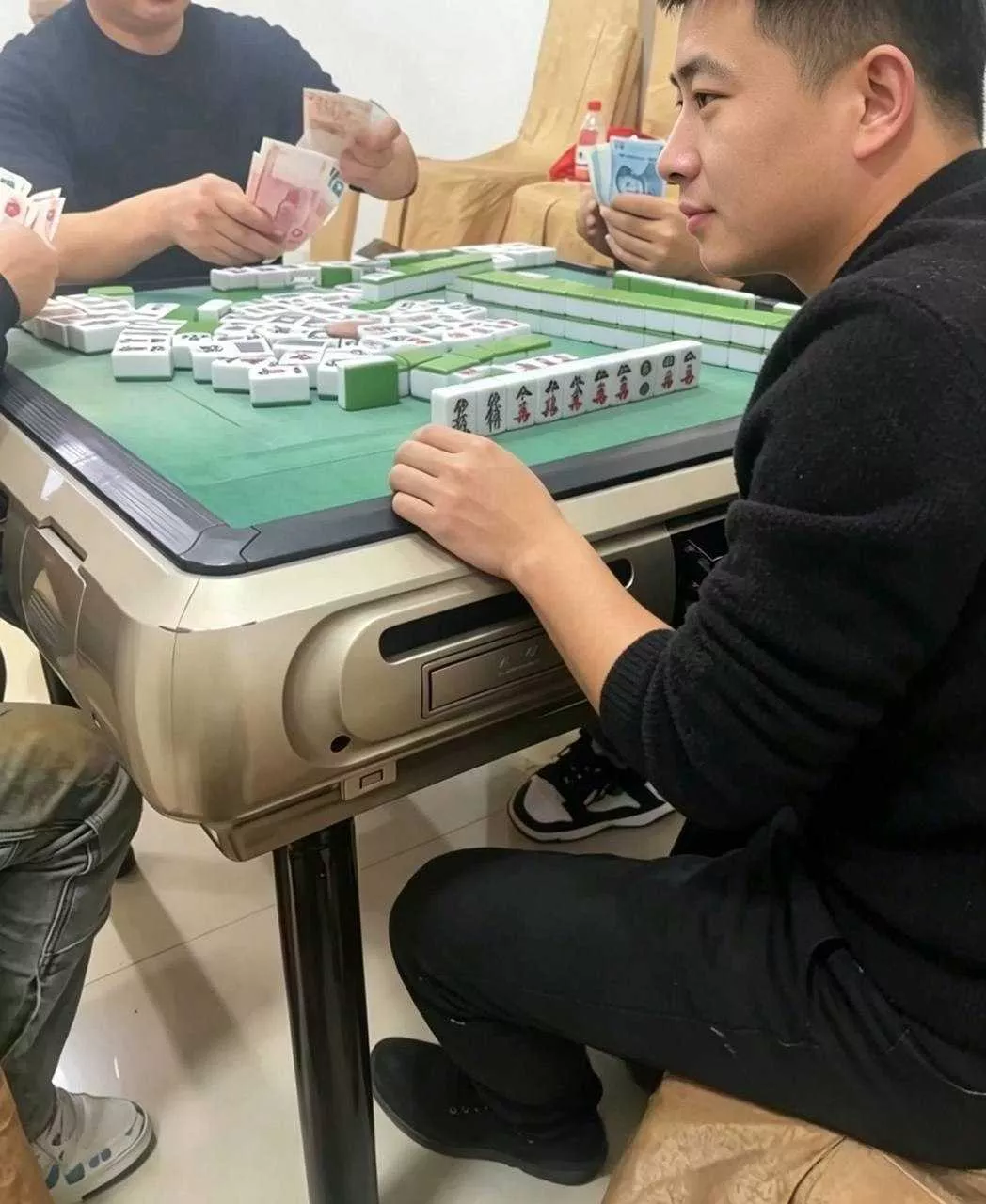 [反差曝光]【热门！湖北洪湖国企朱某隐婚骗单亲妈妈5年 事后称两次流产后孩子不一定是.webp