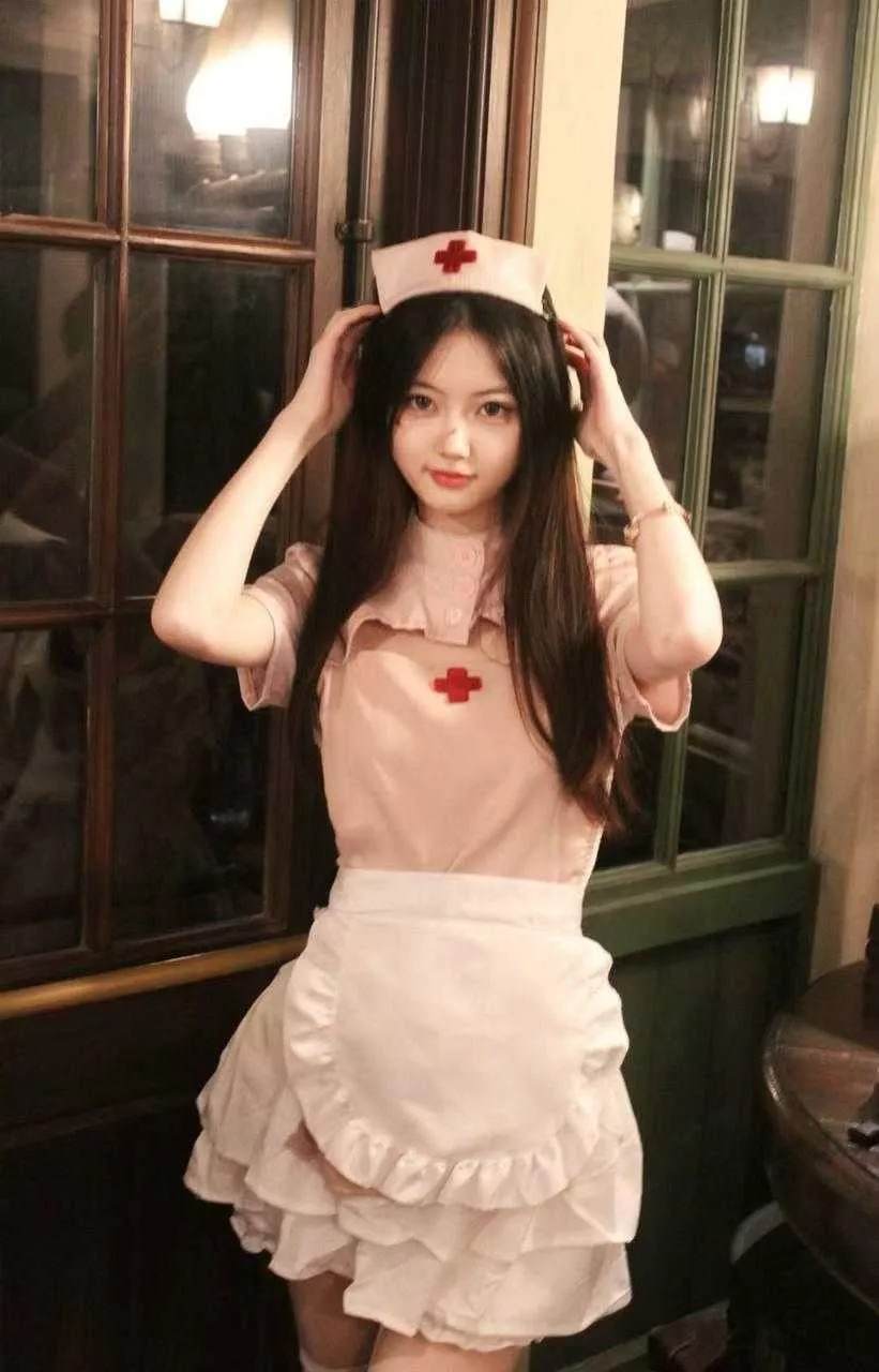 [反差曝光]【19岁清纯大学生女友林思研不雅视频泄秘 被男友调教 白丝足交打飞机表情又.webp
