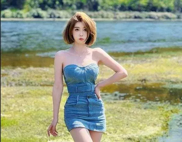 【抖音女神 聂小雨 直播事故 美乳白虎被全网看光 网友硬刚发作品实锤 本人哭求放过！】4.webp