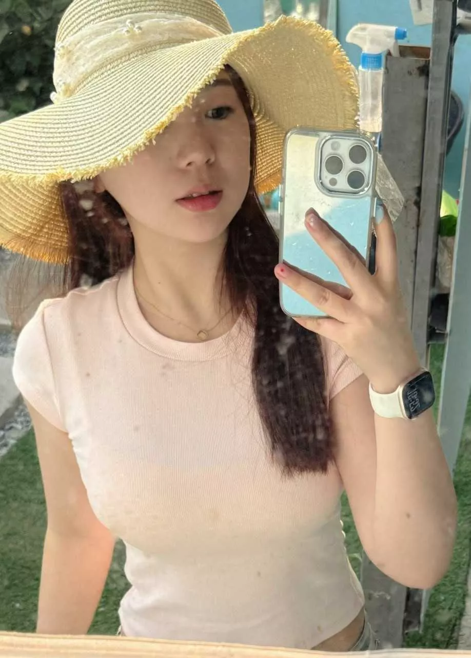 【抖音7.5W粉丝女网红千千万 被爆出大量性爱录屏 表面光鲜亮丽的美女 私生活竟然如此.webp