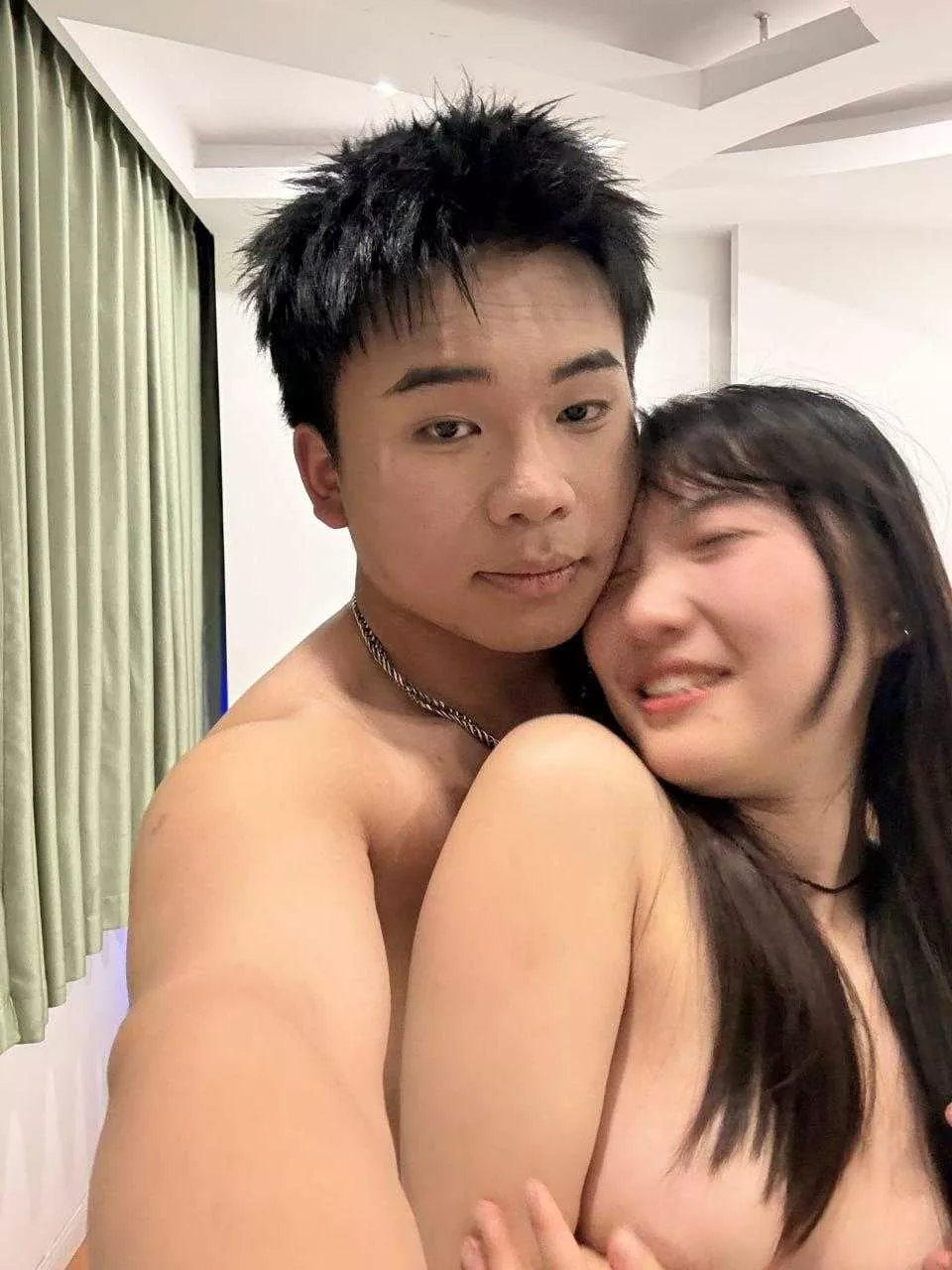[反差曝光]【安徽合肥高颜值反差大学生母狗 被渣男龙正涛轻松约酒店 深喉无套猛插 骚.webp