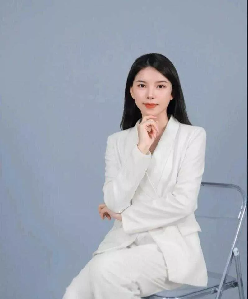 [反差曝光]【广东湛江 中英文女教师 林远远 兼职外围 长期与学生家长偷情 详细黑料全.webp
