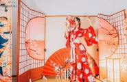 霓虹深处歌舞妓自饮独酌 醉意朦胧媚眼如丝