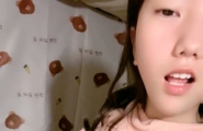 #直播【#乌晚儿】高颜值网红女神 神仙颜值 好漂亮！温柔腼腆 深夜宿舍自慰