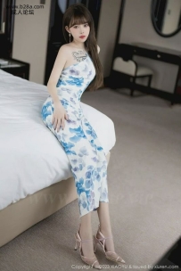 模特小奶瓶诱惑迷人