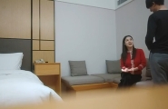 探花漂亮大奶小少妇 被后入偷偷无套猛怼操出白浆特能叫