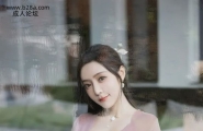 性感女神王馨瑶长裙诱惑迷人