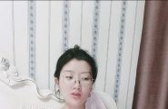 #差点一米八 长腿眼镜婊学生妹 抠穴自慰大秀
