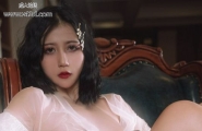自拍大胸小妹