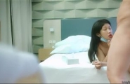 重金忽悠小姐姐，金钱面前妹子动摇了，酒店一夜情赚一把，漂亮身材好，观感极佳.