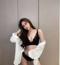 大眼萌妹「